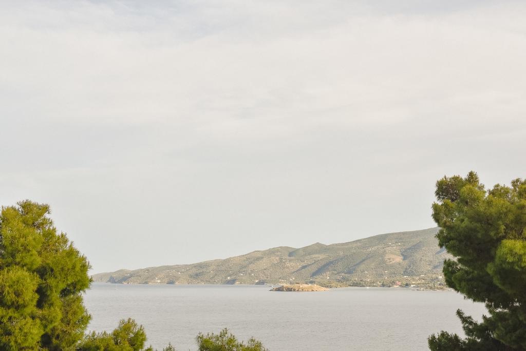 Maria Studios Poros Town Exterior photo